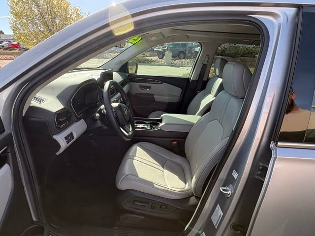 Used 2024 Honda Pilot Touring image 12