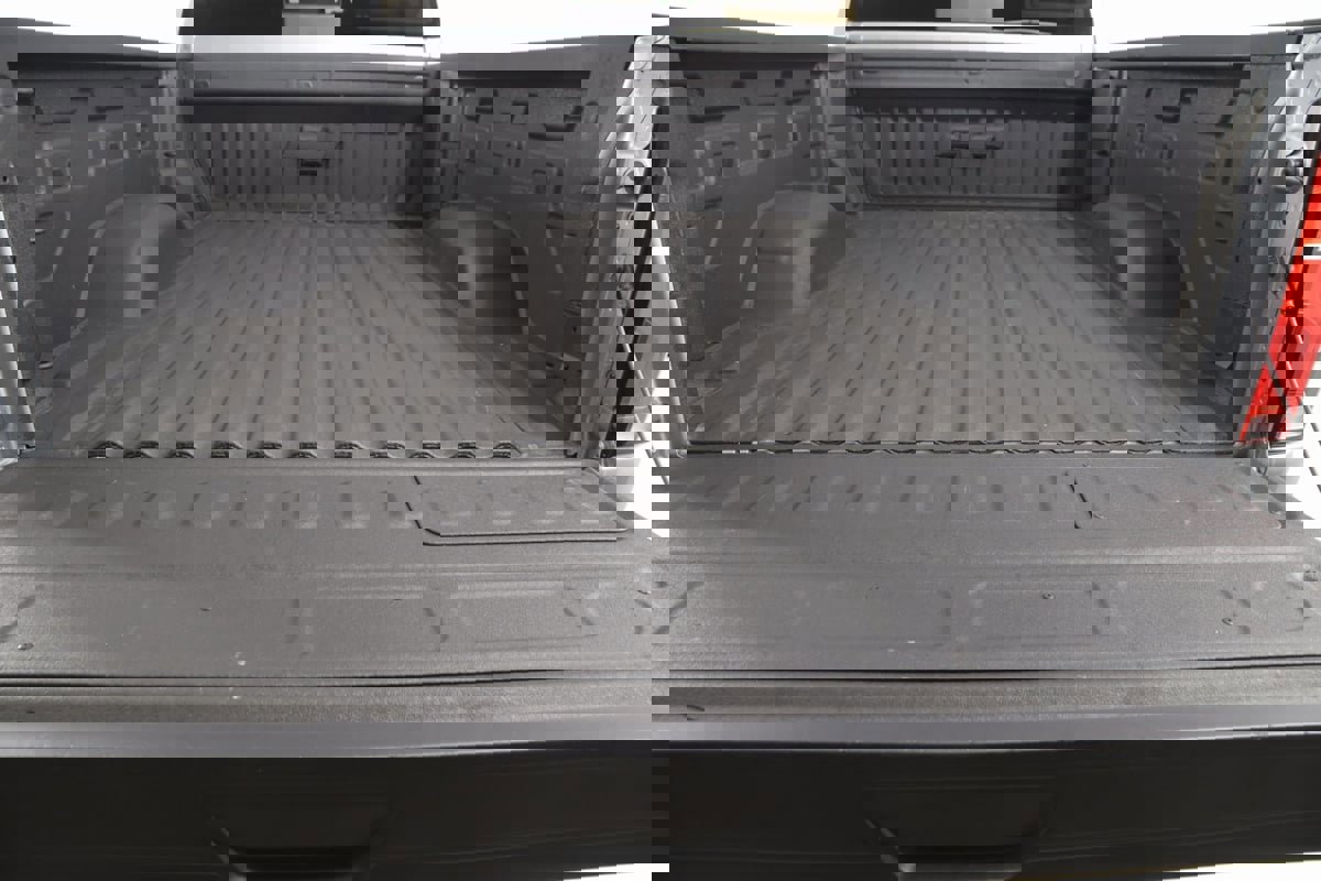 Used 2025 Chevrolet Silverado 2500 ZR2 image 48