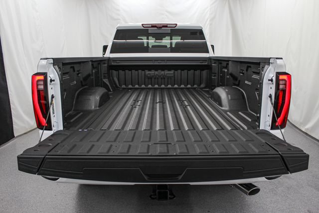 New 2026 GMC Sierra 3500 Denali w/ Denali Reserve Package AWD/4WD image 8