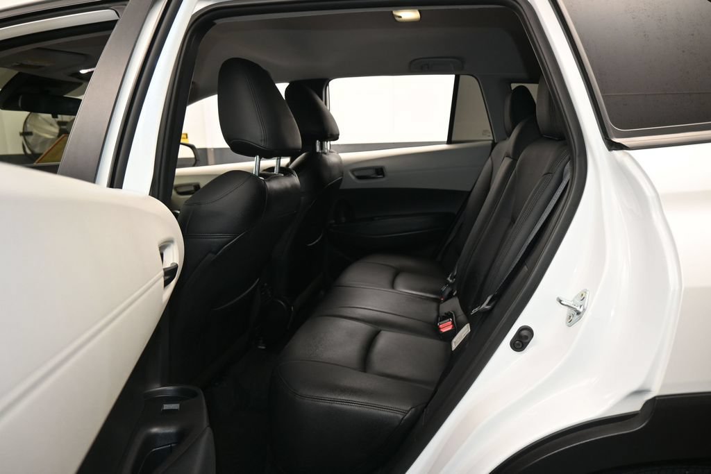 Used 2025 Toyota Corolla Cross LE FWD image 29