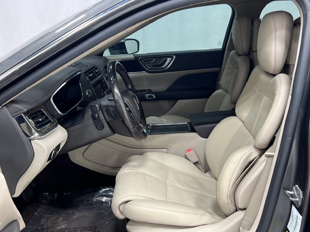 Used 2017 Lincoln Continental Reserve w/ Climate Package AWD/4WD image 14