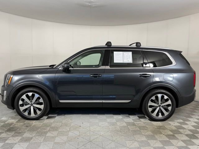 Used 2021 Kia Telluride EX w/ EX Premium Package FWD image 3