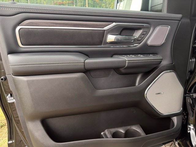 New 2027 RAM 1500 Laramie w/ Night Edition AWD/4WD image 19