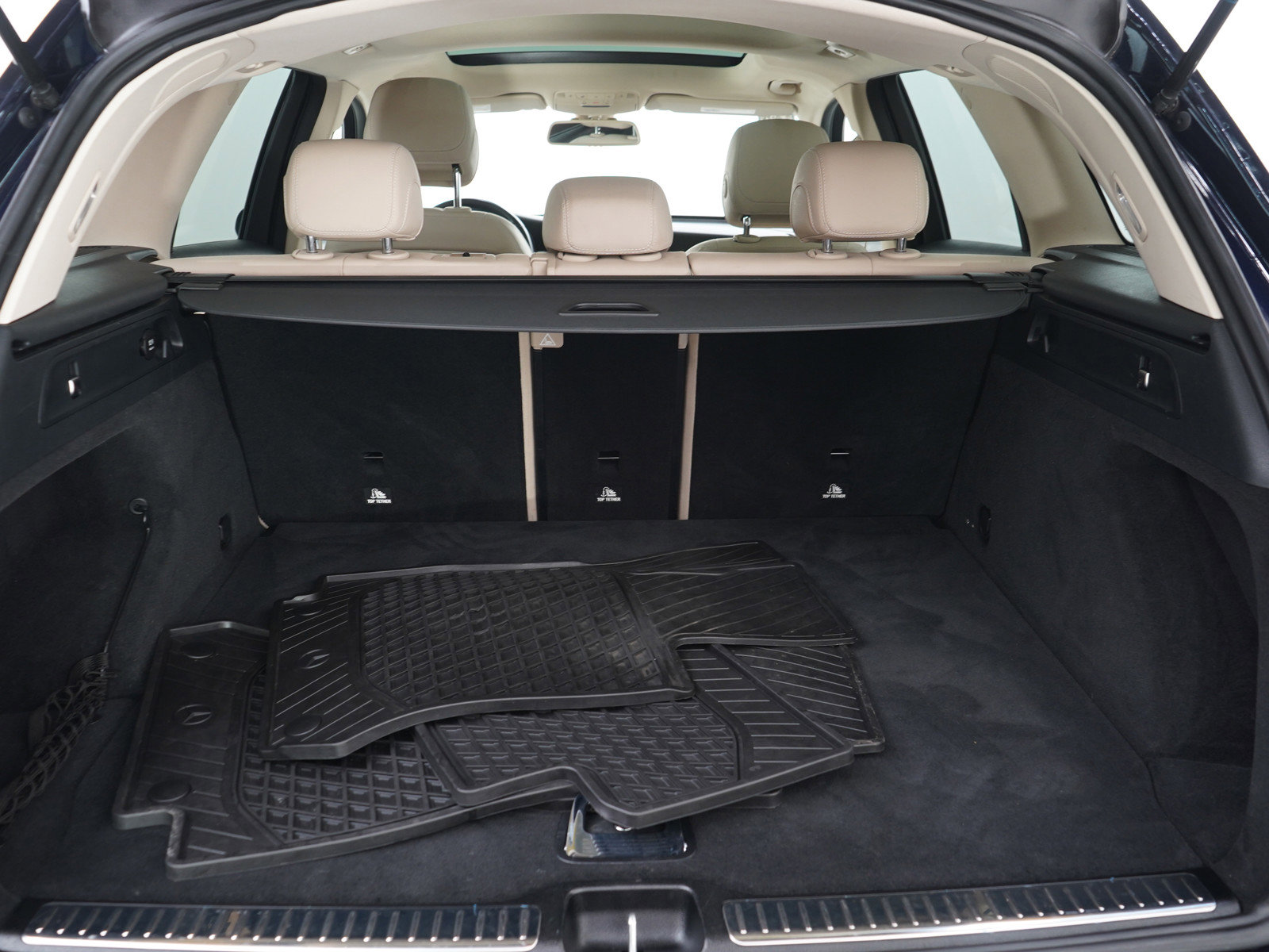 Used 2016 Mercedes-Benz GLC 300 4MATIC image 9