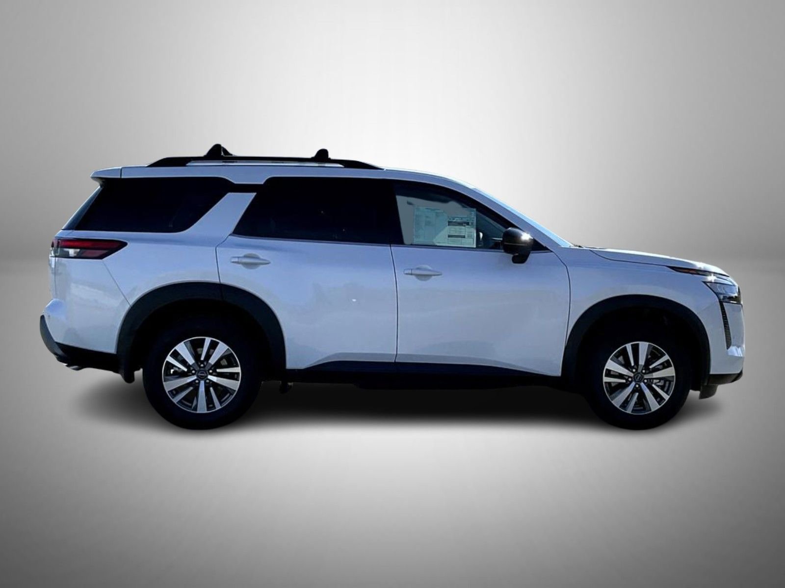 New 2026 Nissan Pathfinder SL image 4