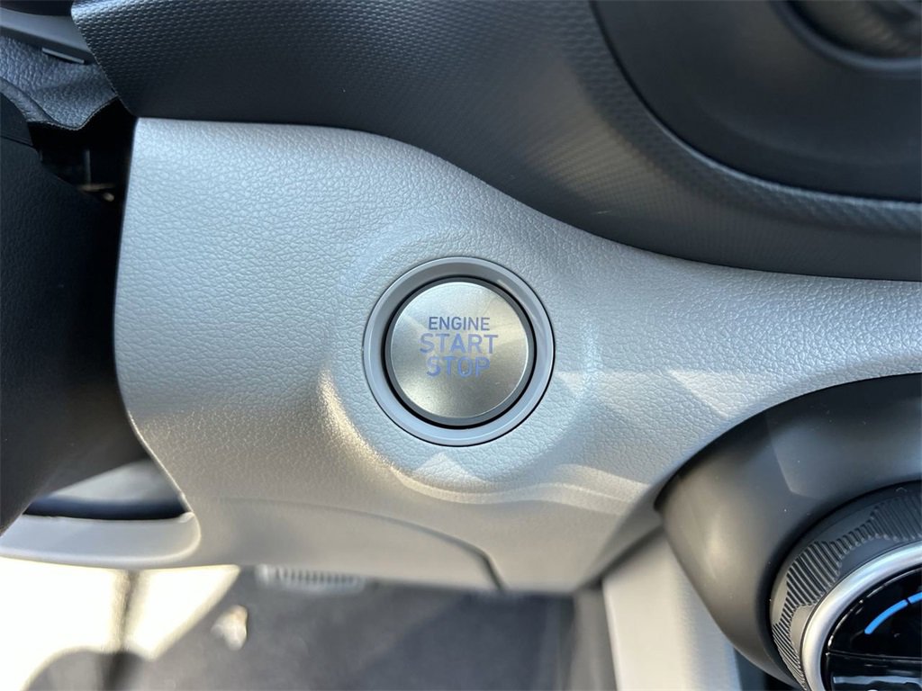 New 2025 Hyundai Venue SEL image 29
