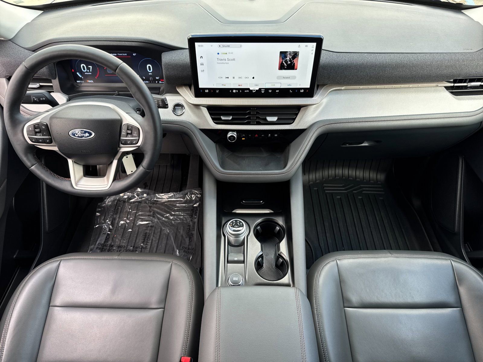 Used 2025 Ford Explorer Active w/ Active Comfort Package image 15