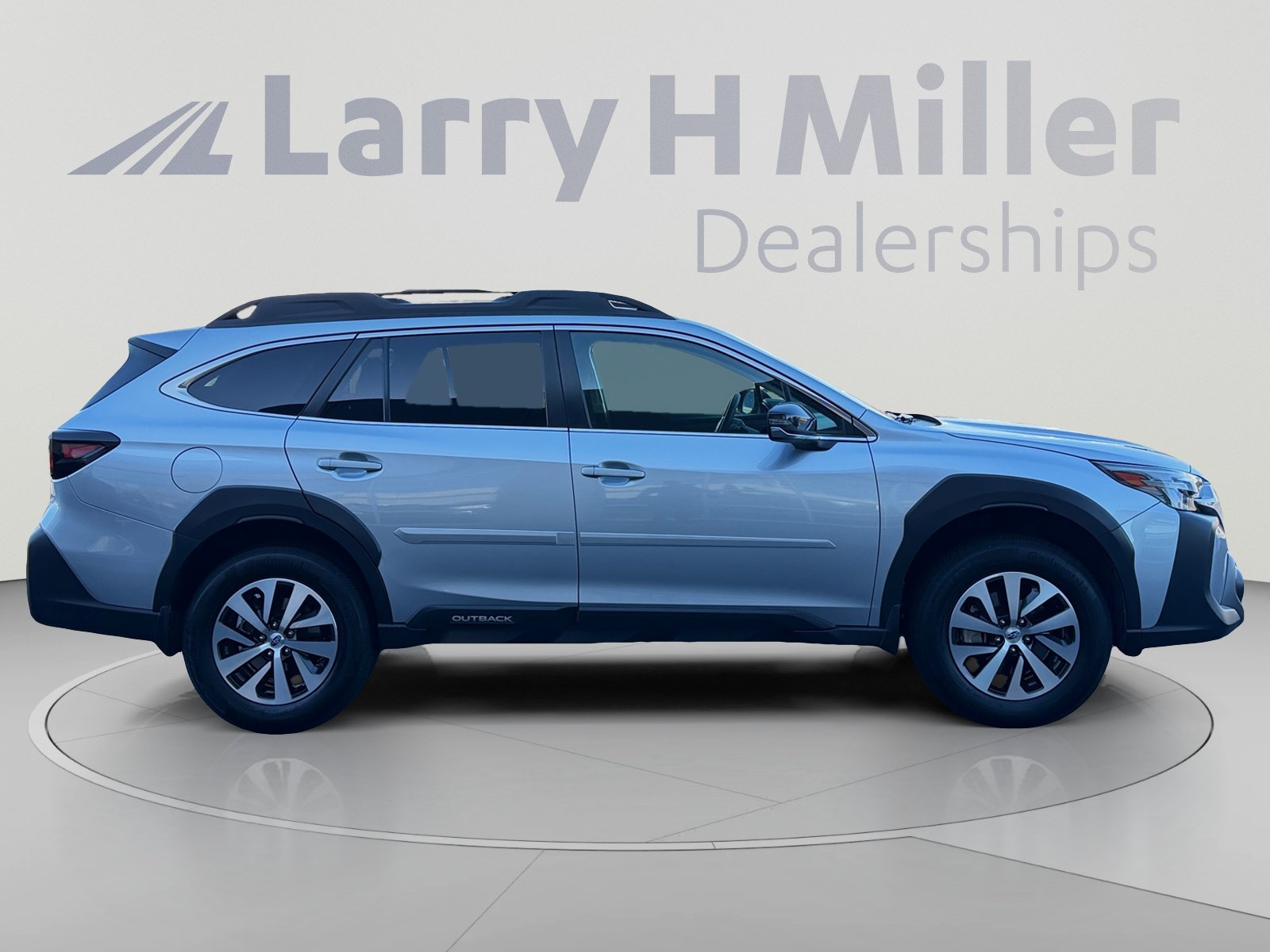 Used 2023 Subaru Outback Premium AWD/4WD image 6
