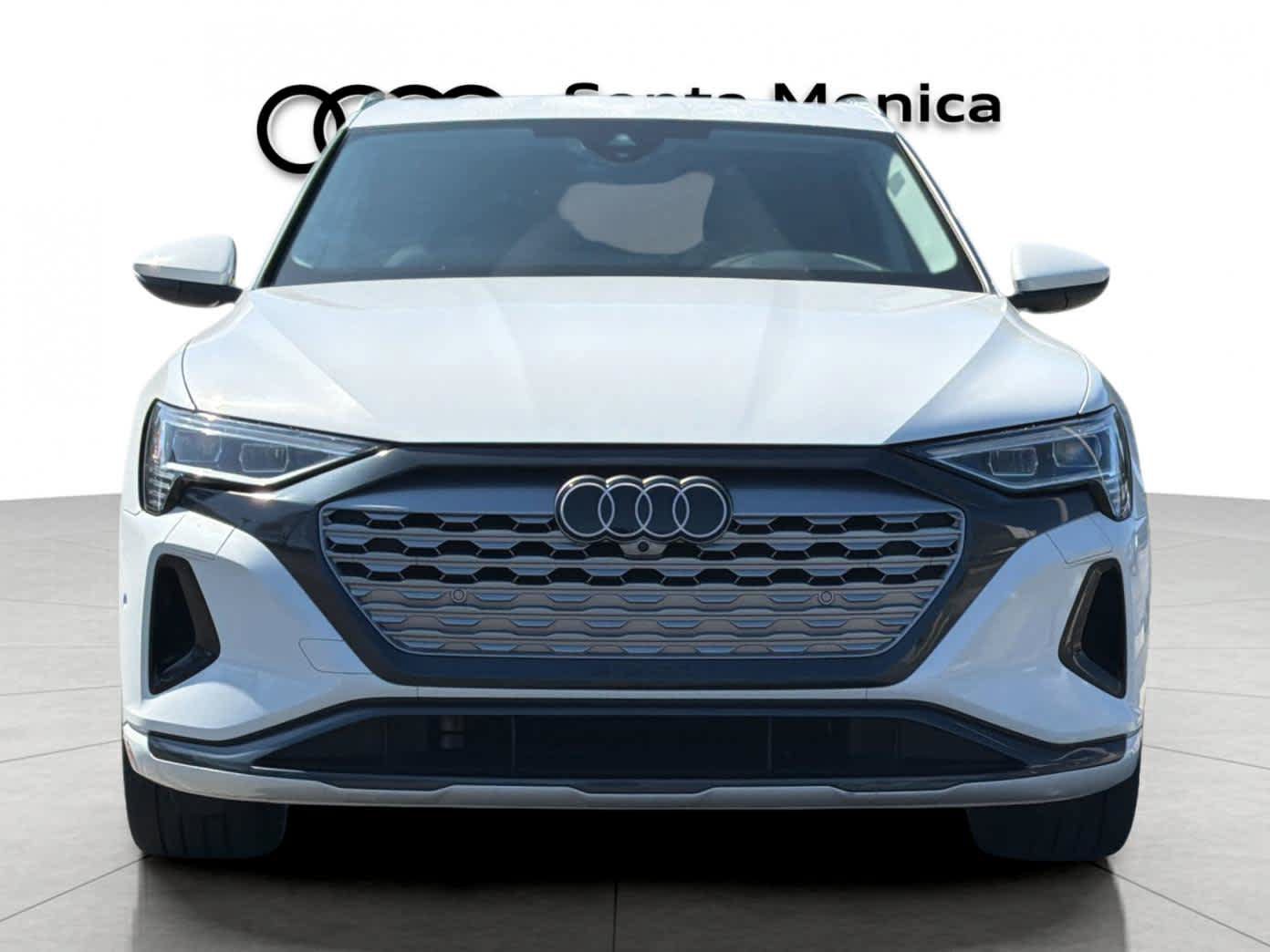 Used 2024 Audi Q8 e-tron Premium Plus w/ Premium Plus Package AWD/4WD image 10