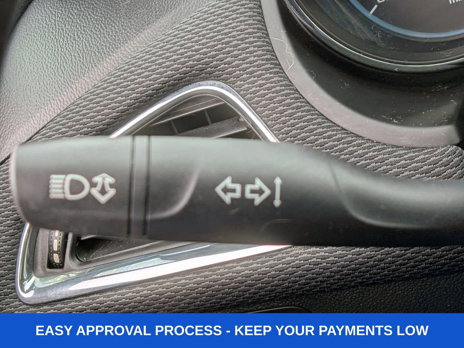 Used 2017 Chevrolet Cruze LT image 31