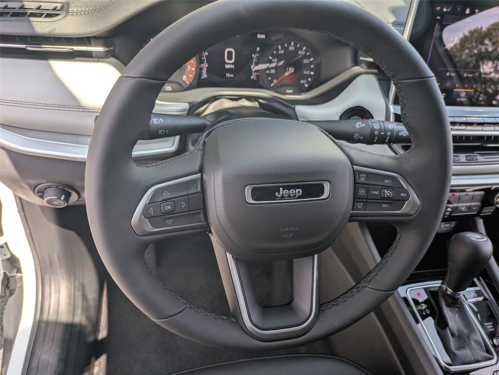 New 2025 Jeep Compass Limited w/ Sun & Sound Group image 15