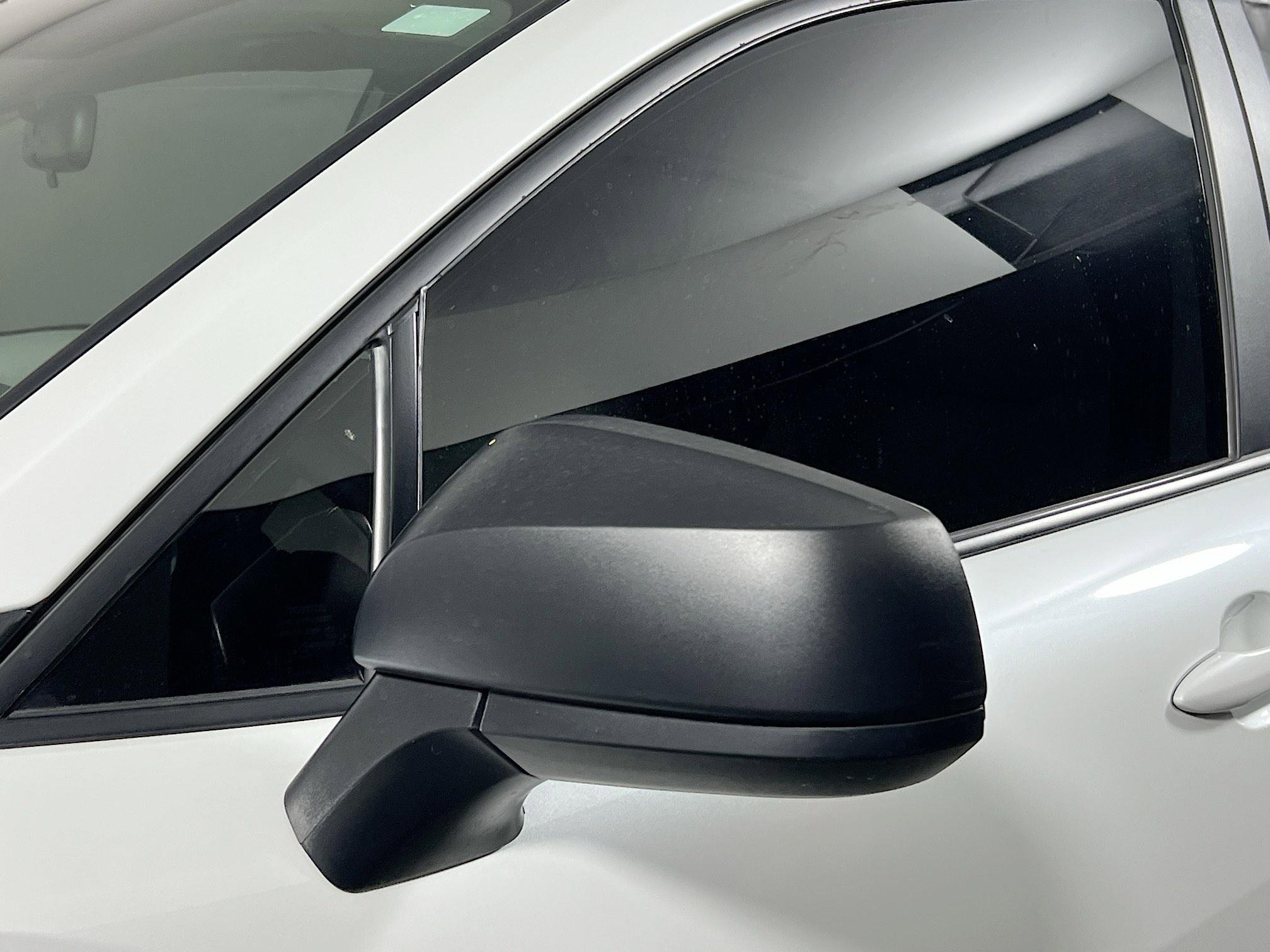 Used 2024 Toyota Corolla Cross L FWD image 12