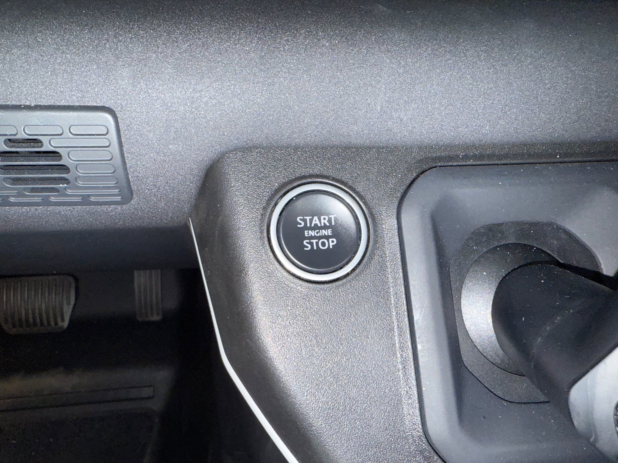 Certified 2021 Land Rover Defender 90 First Edition image 20