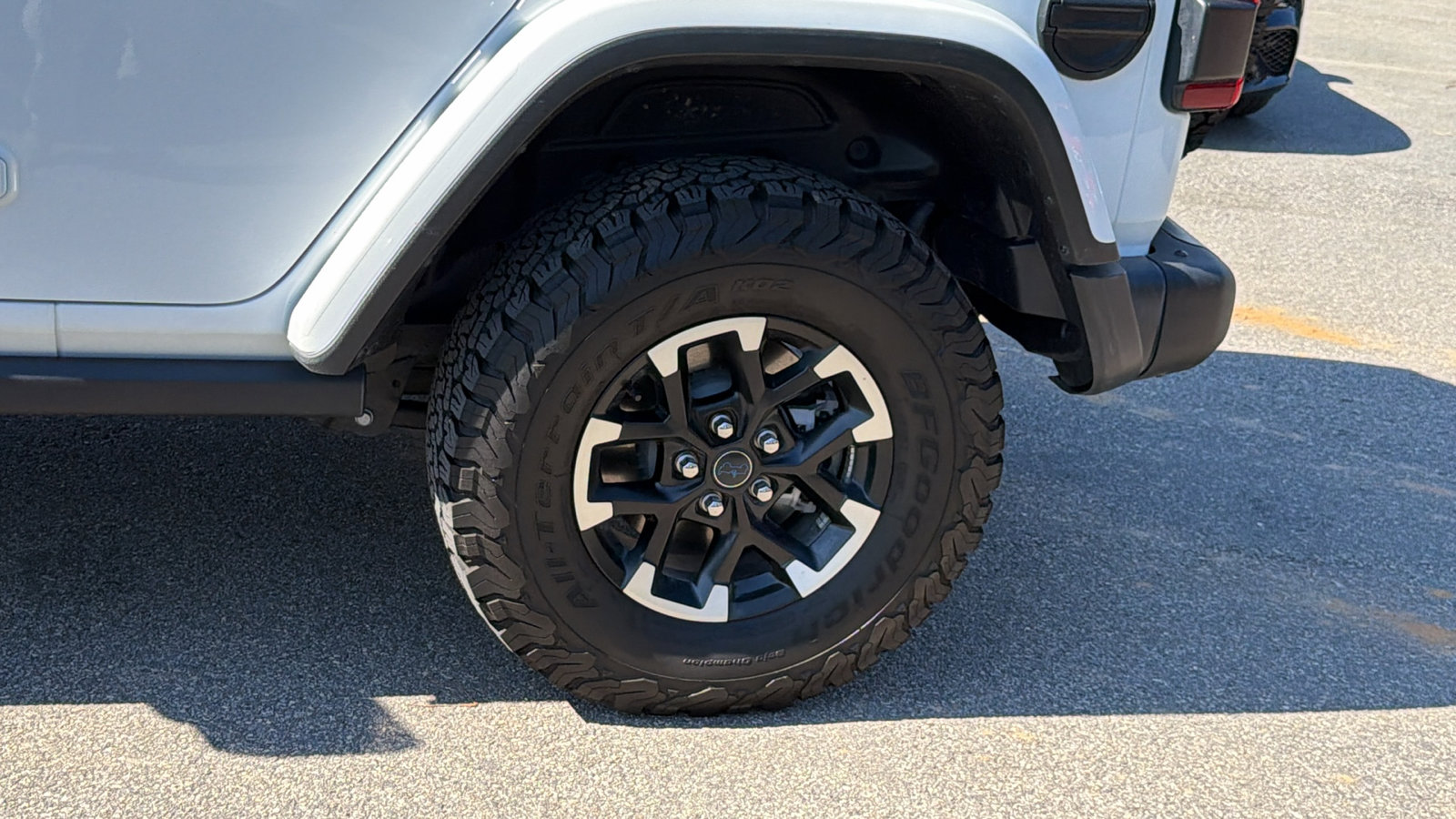 Used 2025 Jeep Wrangler Unlimited Rubicon 4xe AWD/4WD image 12