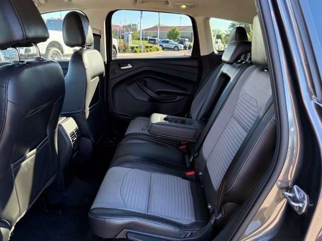 Certified 2017 Ford Escape SE w/ Equipment Group 201A AWD/4WD image 9