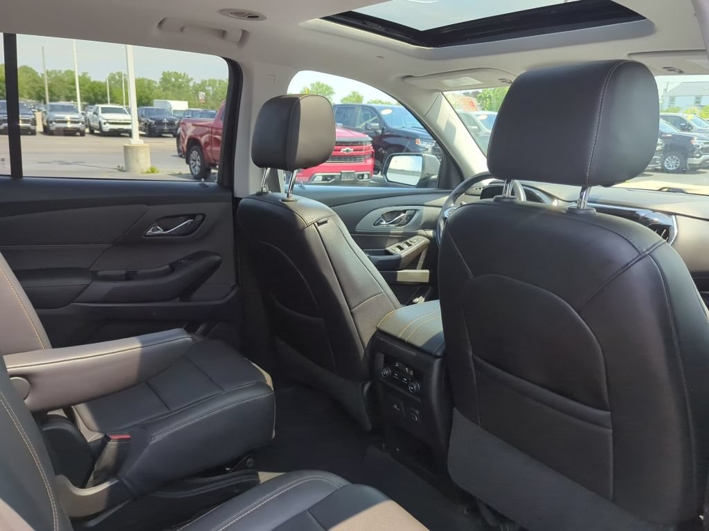 Certified 2021 Chevrolet Traverse RS AWD/4WD image 12