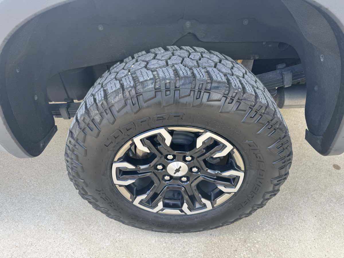 Used 2023 Chevrolet Silverado 1500 ZR2 AWD/4WD image 36