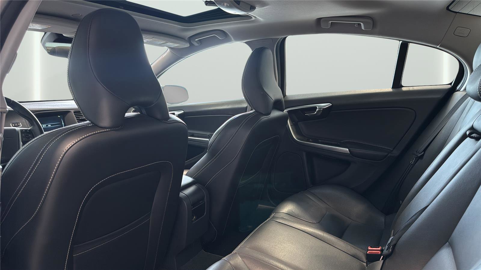 Used 2017 Volvo S60 T5 Dynamic w/ Protection Package image 17