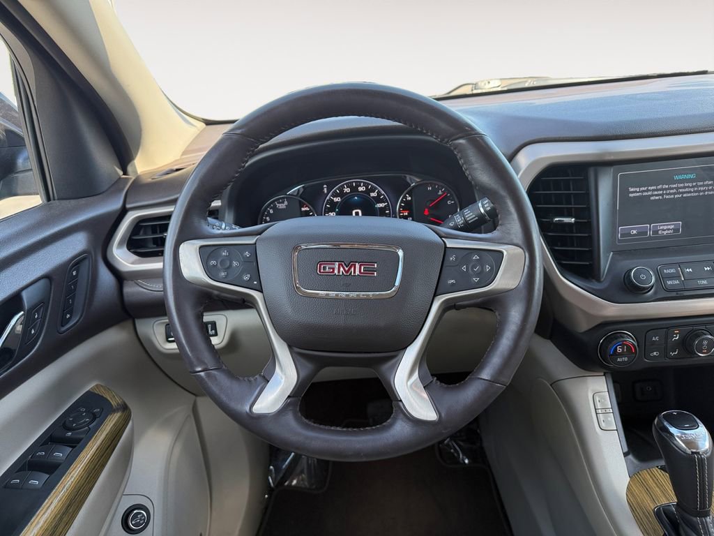 Used 2017 GMC Acadia Denali w/ Technology Package FWD image 12