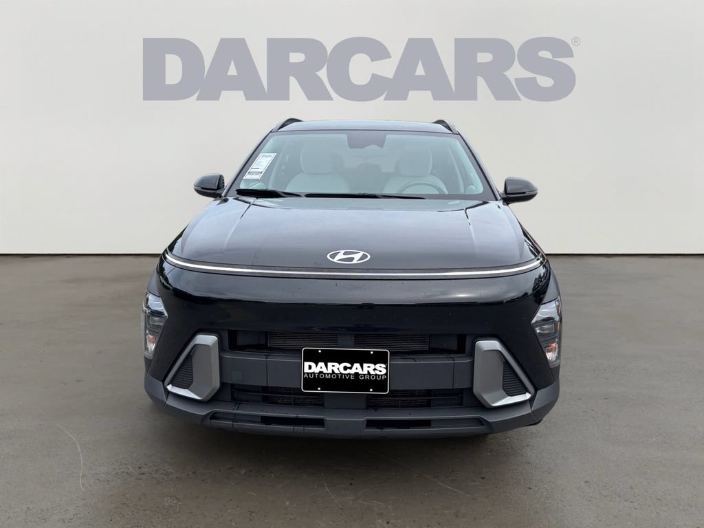 Used 2024 Hyundai Kona SEL FWD image 2