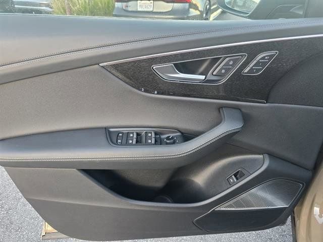 Certified 2024 Audi Q8 Prestige image 28