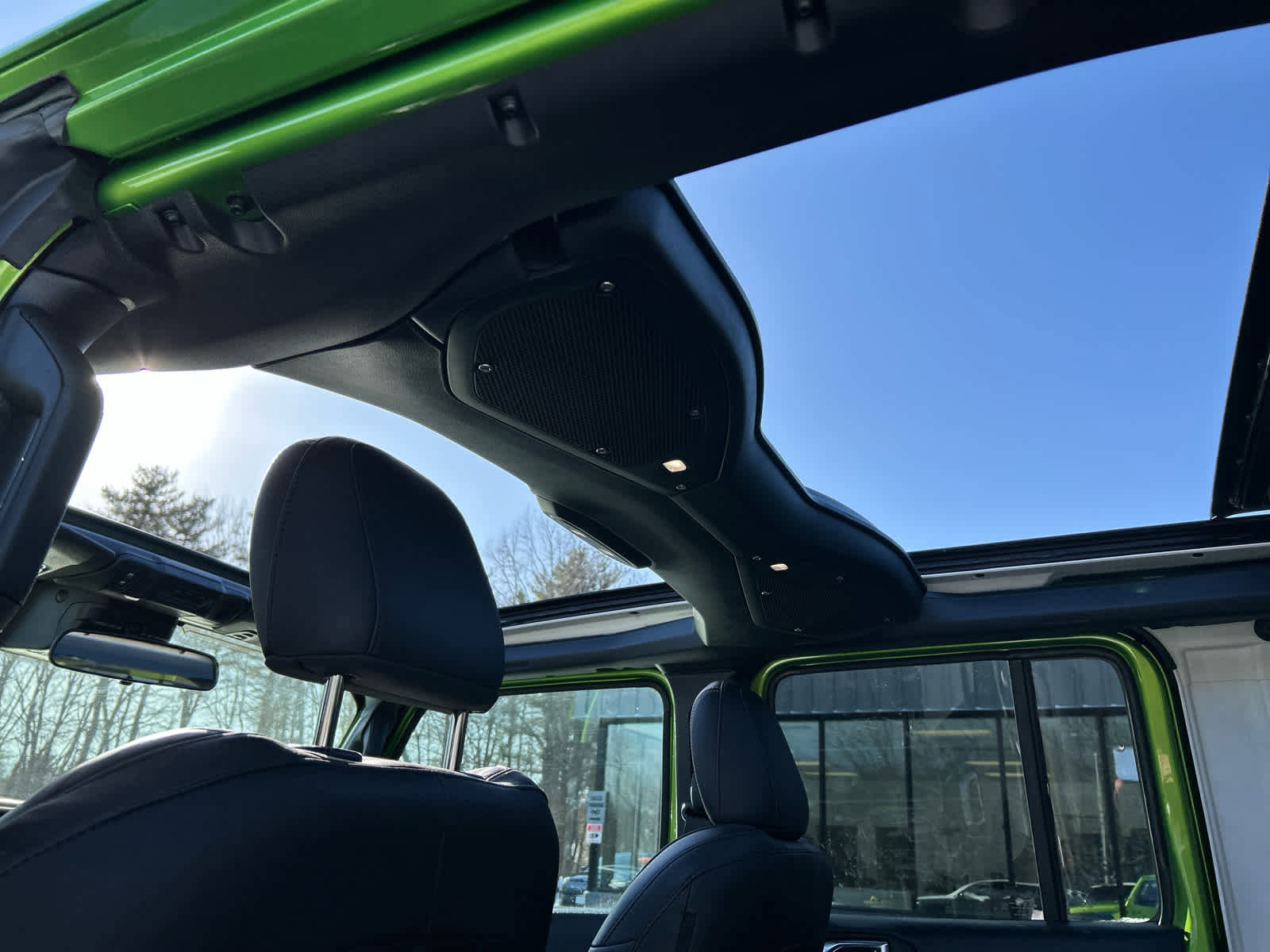 Used 2025 Jeep Wrangler Sport S image 40