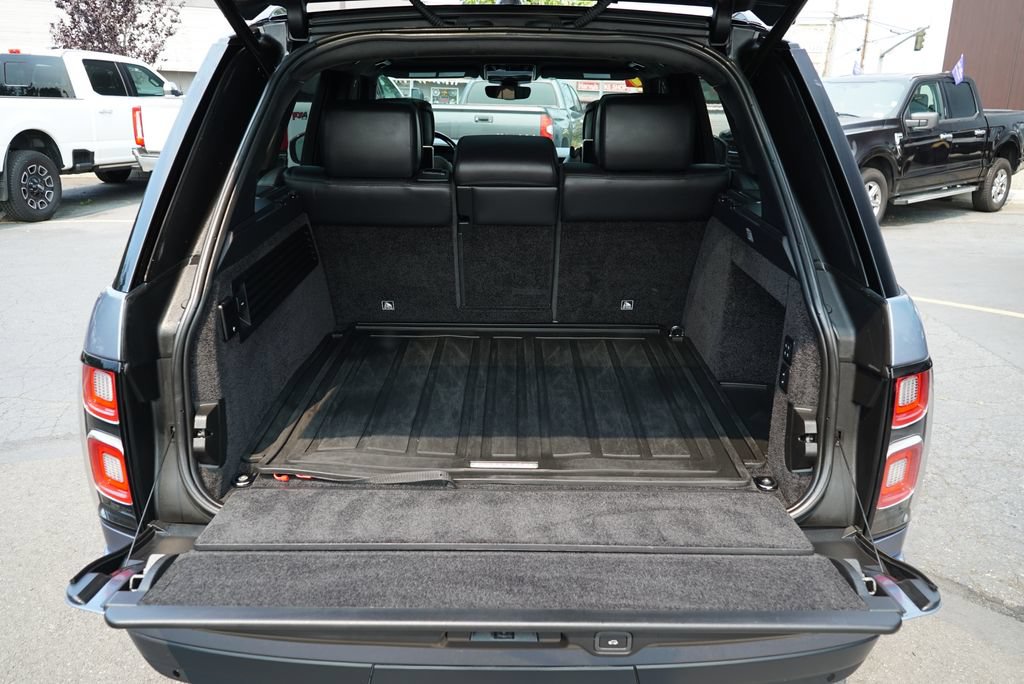 Used 2019 Land Rover Range Rover Supercharged AWD/4WD image 28