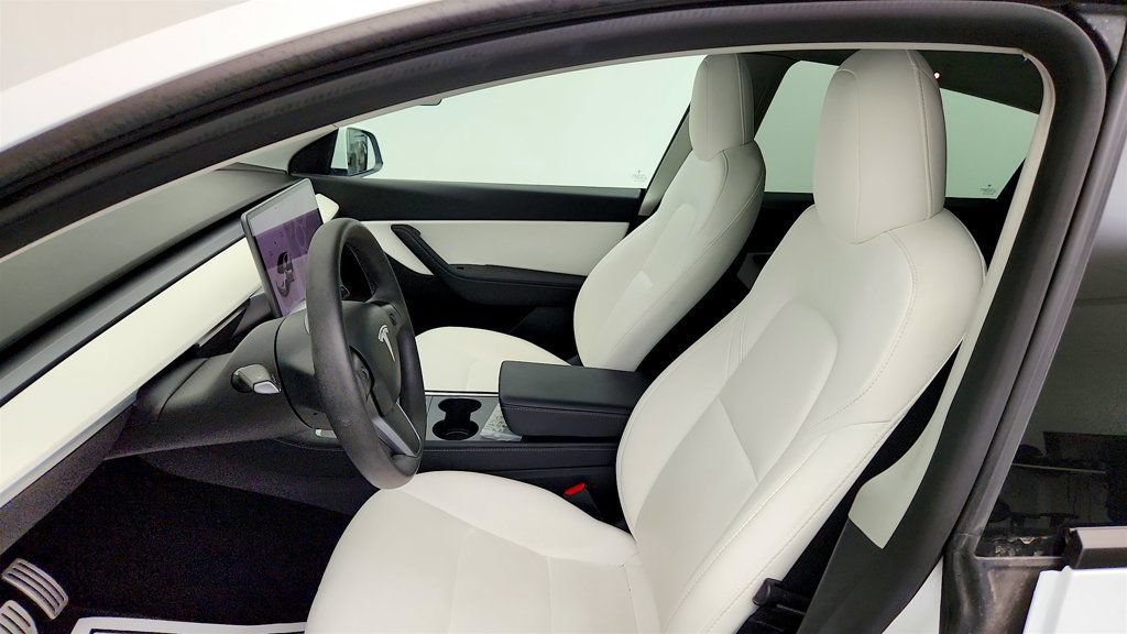 Used 2022 Tesla Model Y Performance AWD/4WD image 12