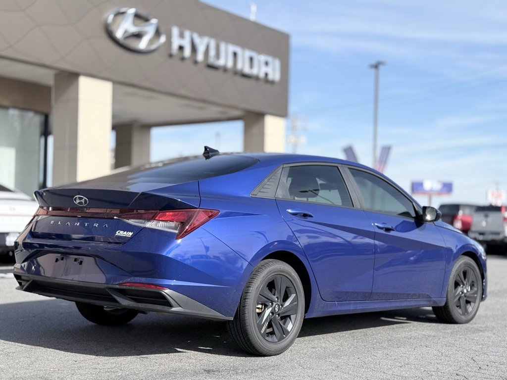 Used 2023 Hyundai Elantra SEL image 7
