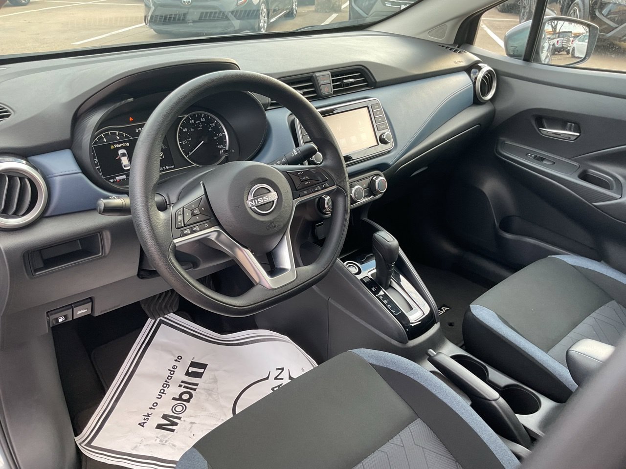 Used 2025 Nissan Versa SV FWD image 12