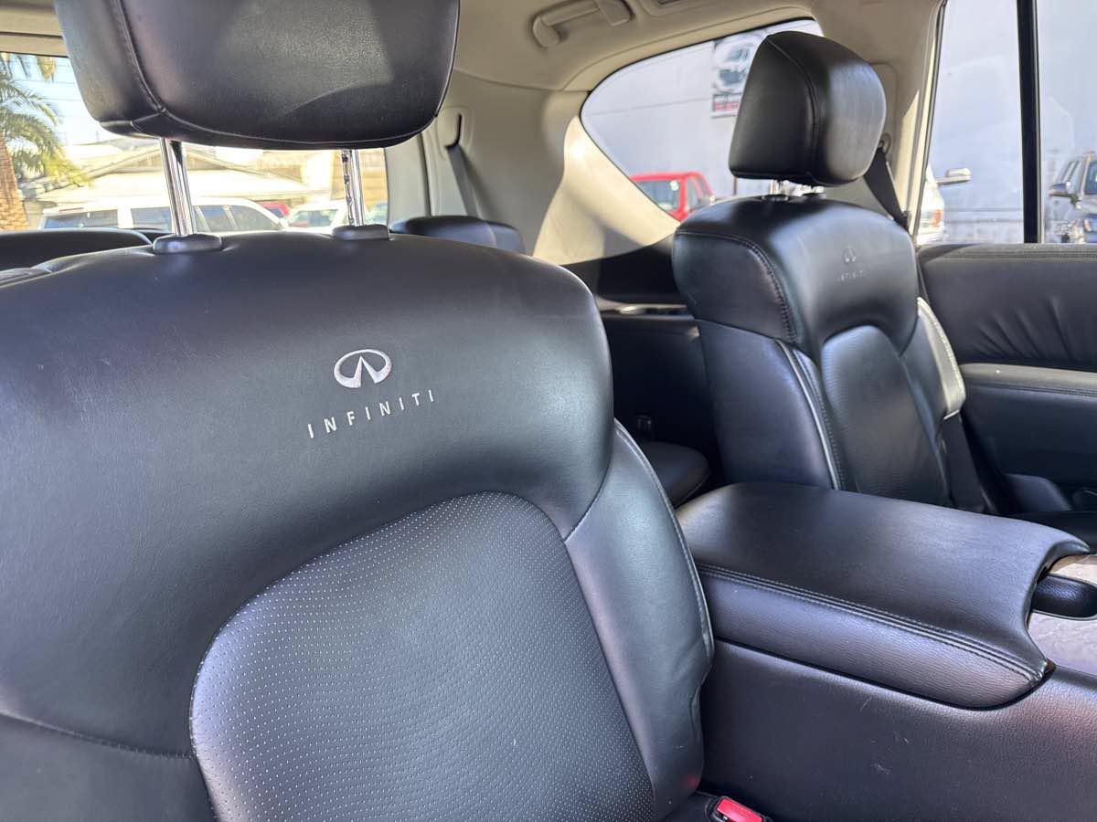 Used 2012 INFINITI QX56 4WD w/ Theater Pkg image 12