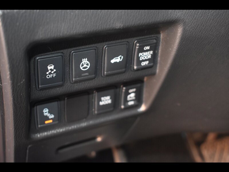 Used 2015 Nissan Pathfinder Platinum AWD/4WD image 20