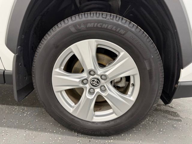 Used 2020 Toyota RAV4 LE w/ All Weather Liner Package AWD/4WD image 22