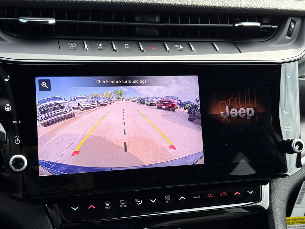 New 2026 Jeep Grand Cherokee Altitude AWD/4WD image 25