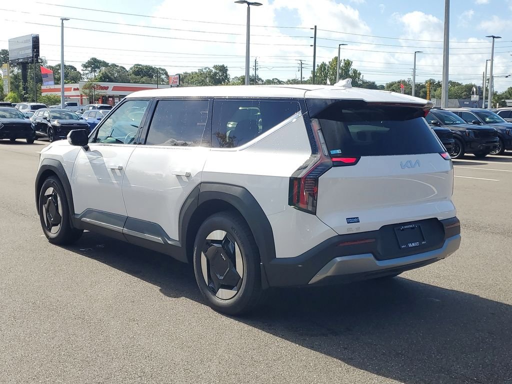 New 2026 Kia EV9 Light RWD image 6