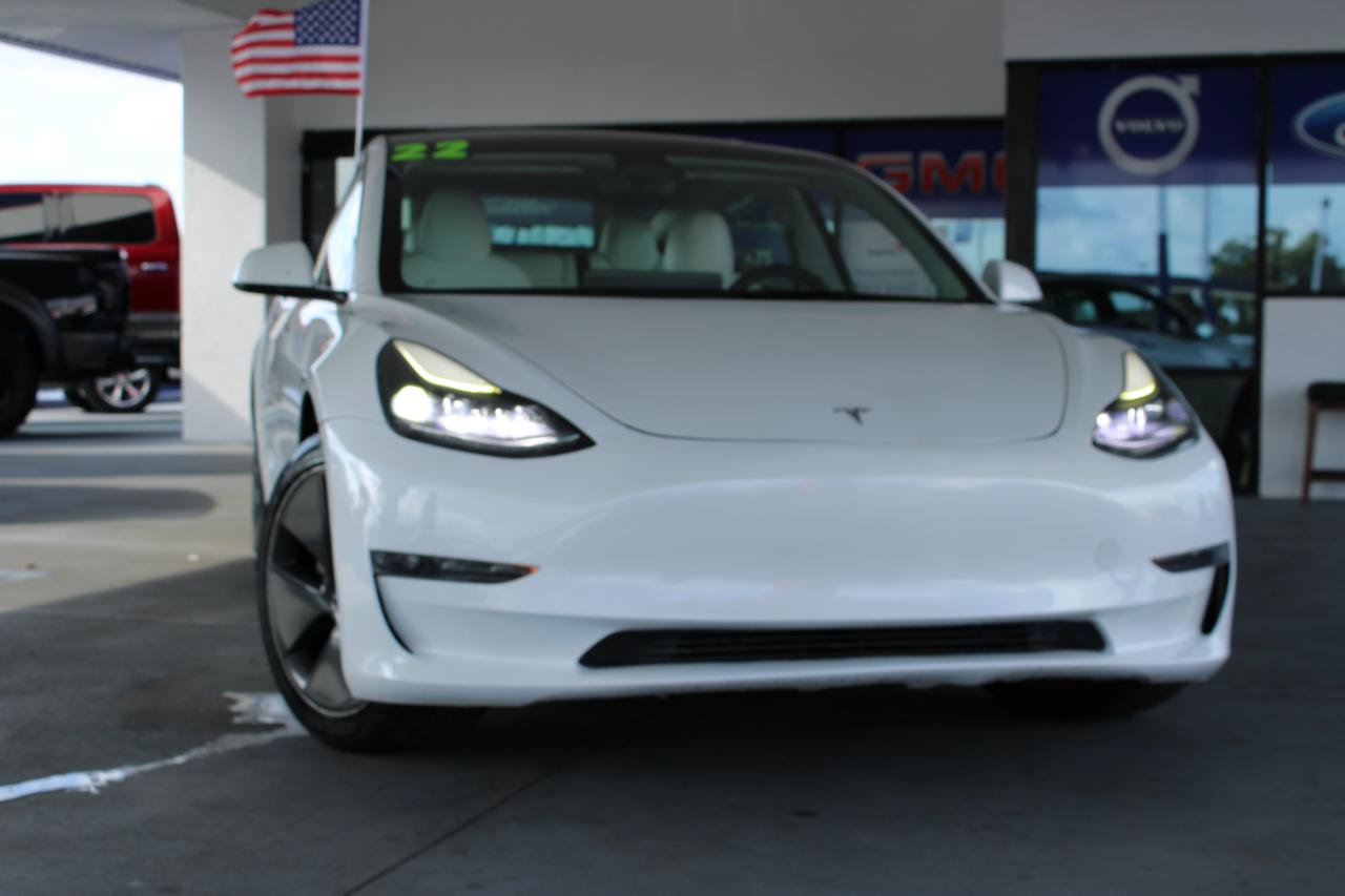 Used 2022 Tesla Model 3 RWD image 2