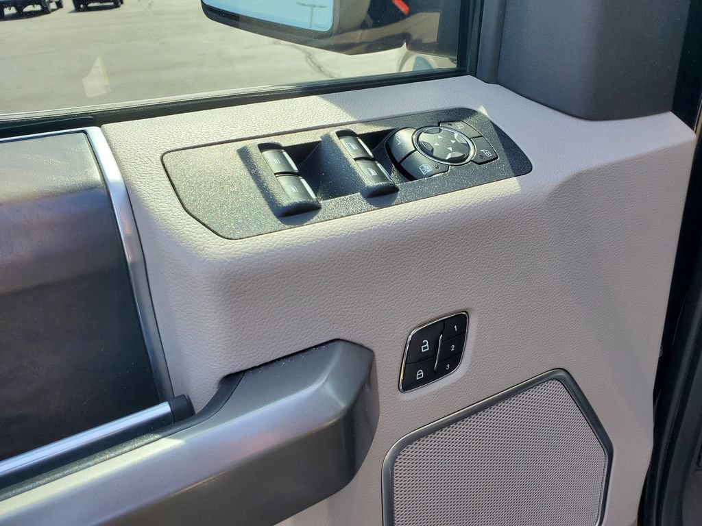 Used 2019 Ford F150 Limited AWD/4WD image 13