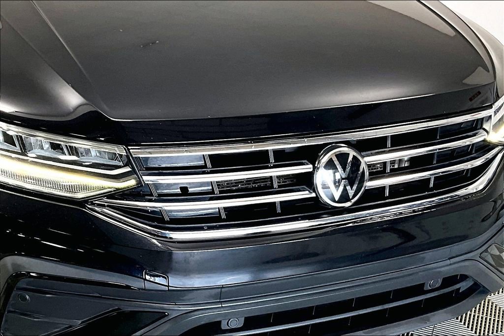 Used 2022 Volkswagen Tiguan SE image 30