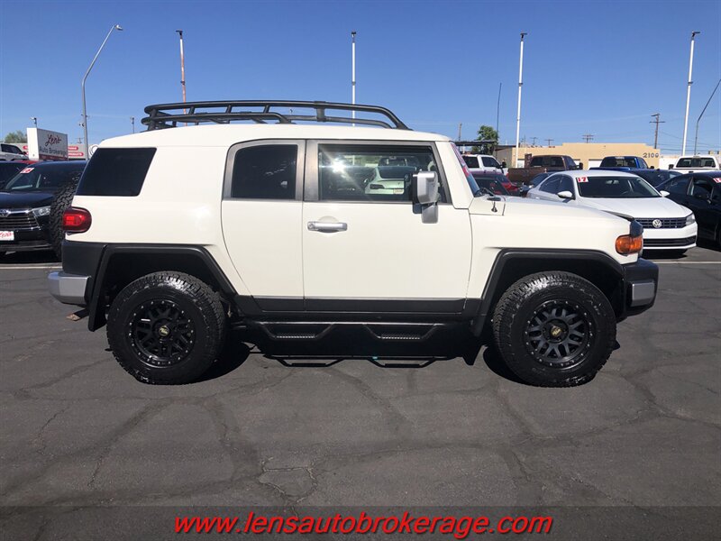 Used 2012 Toyota FJ Cruiser 4WD w/ Upgrade Pkg image 1