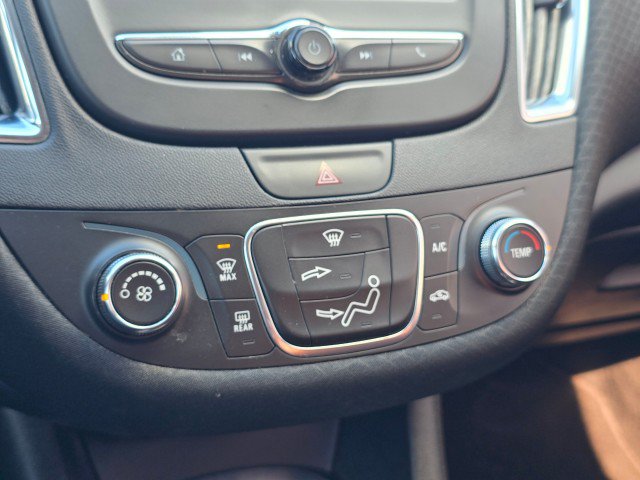Used 2018 Chevrolet Malibu LT FWD image 36
