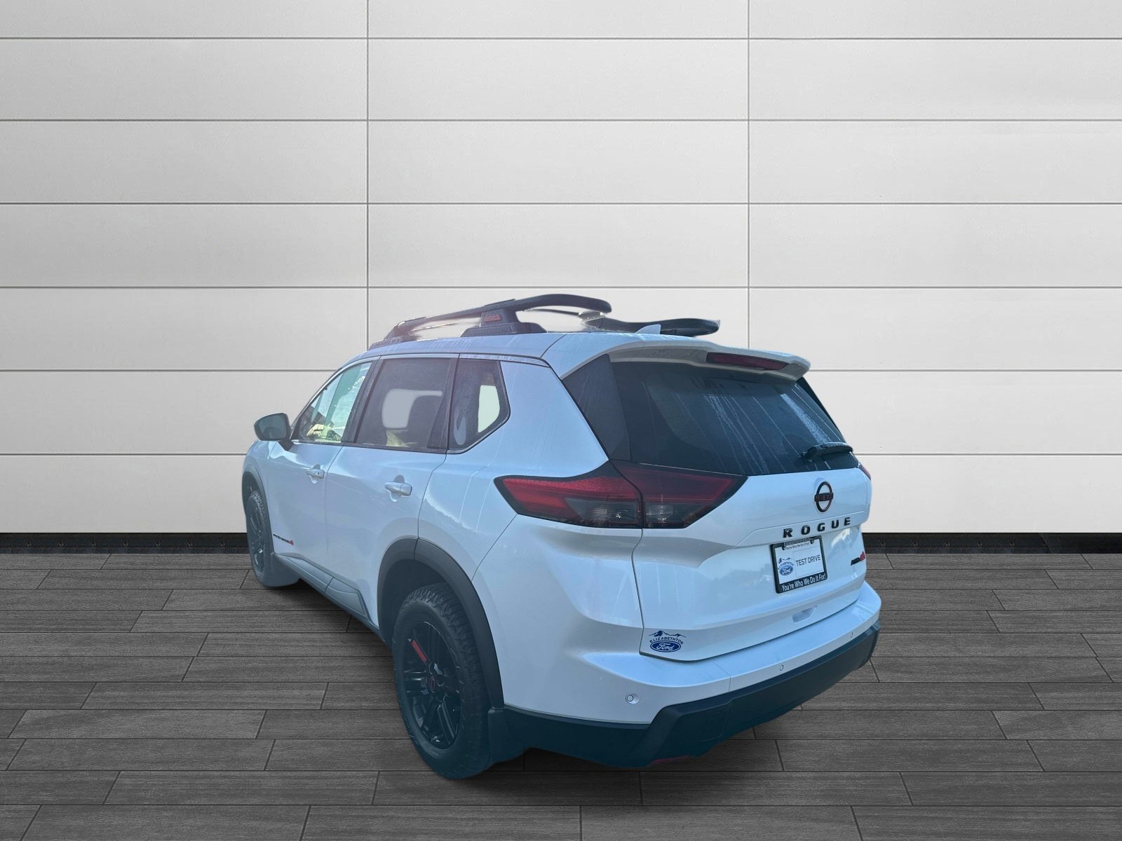 Used 2025 Nissan Rogue SV AWD/4WD image 5
