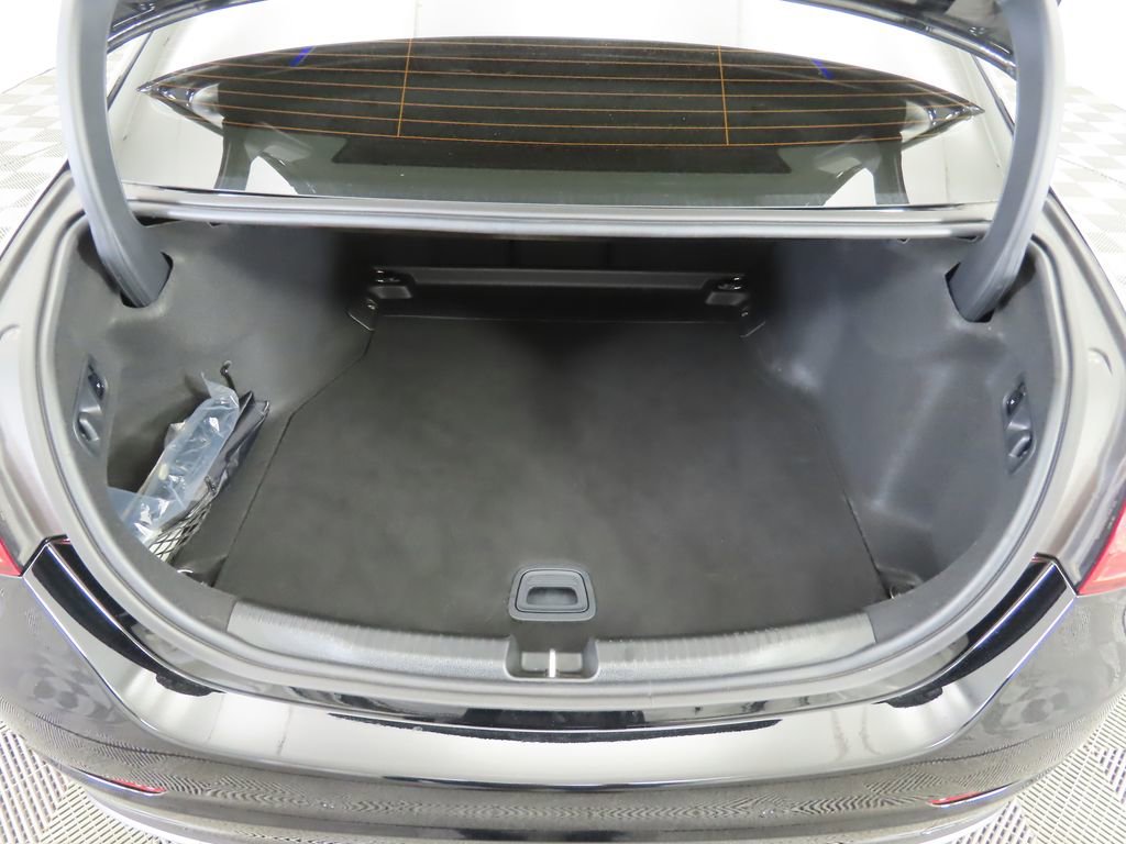 Used 2025 Mercedes-Benz C 300 Sedan image 28
