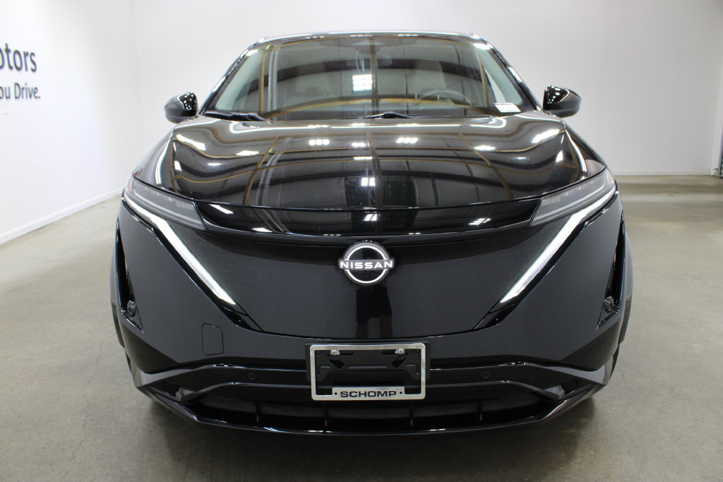 Used 2024 Nissan Ariya AWD image 7