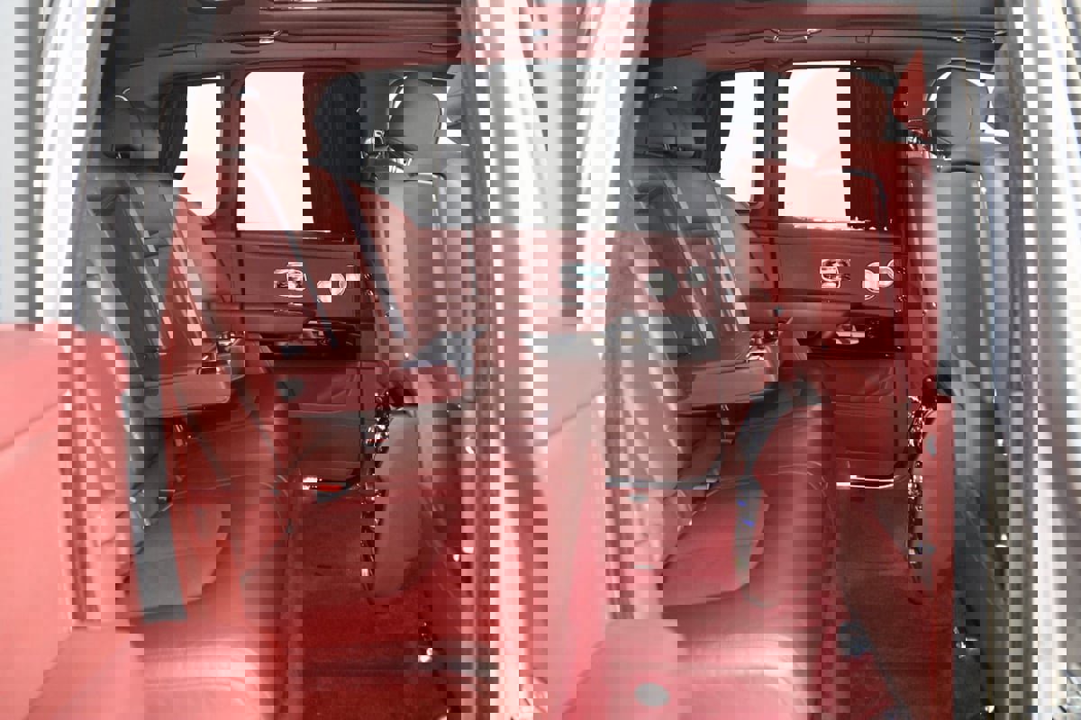 Used 2020 Rolls-Royce Cullinan image 17