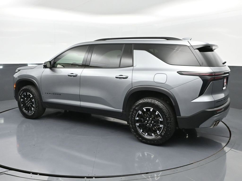 Used 2025 Chevrolet Traverse Z71 w/ Driver Confidence Package image 25