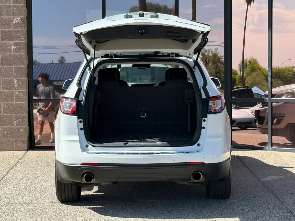 Used 2016 Chevrolet Traverse LTZ w/ LPO, 'HIT The Road' Package FWD image 30