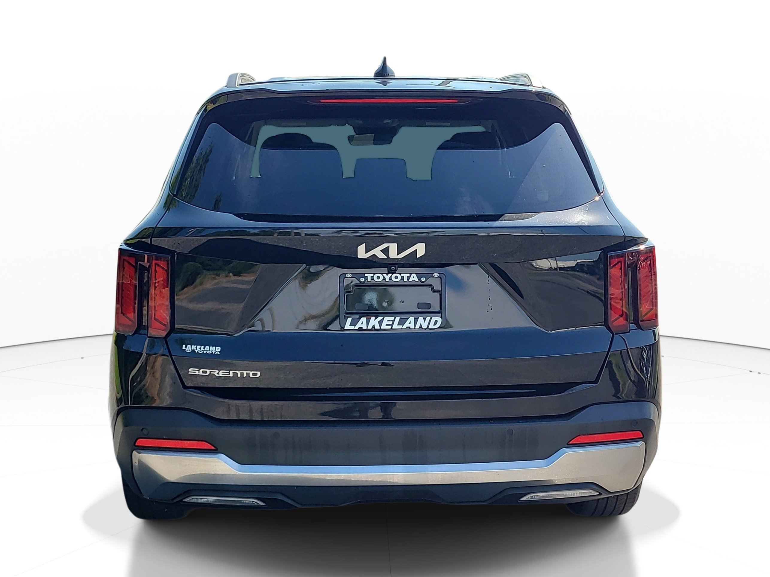 Used 2024 Kia Sorento S FWD image 6