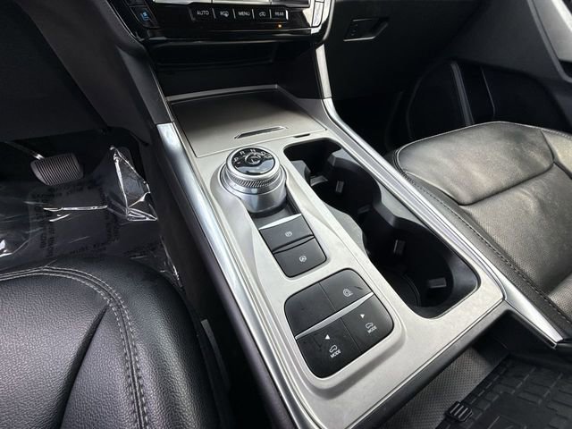 Used 2022 Ford Explorer Limited w/ Equipment Group 301A image 21