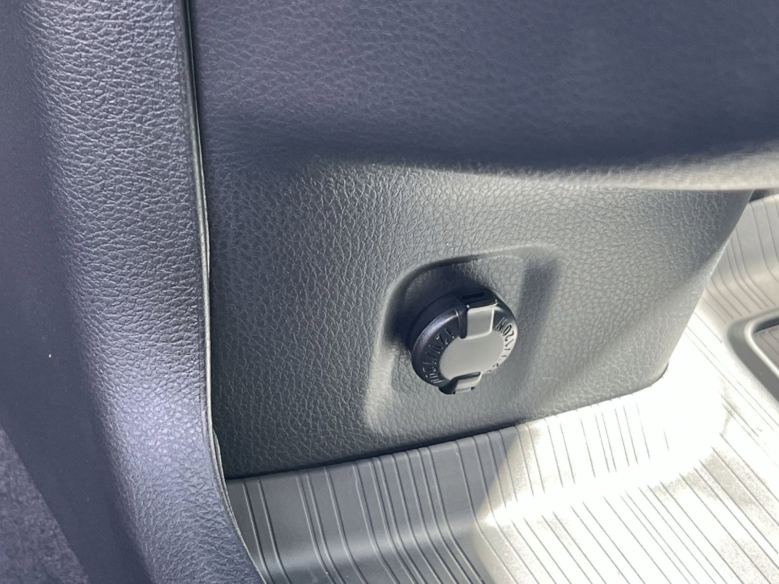 New 2026 Toyota Sienna Platinum image 27