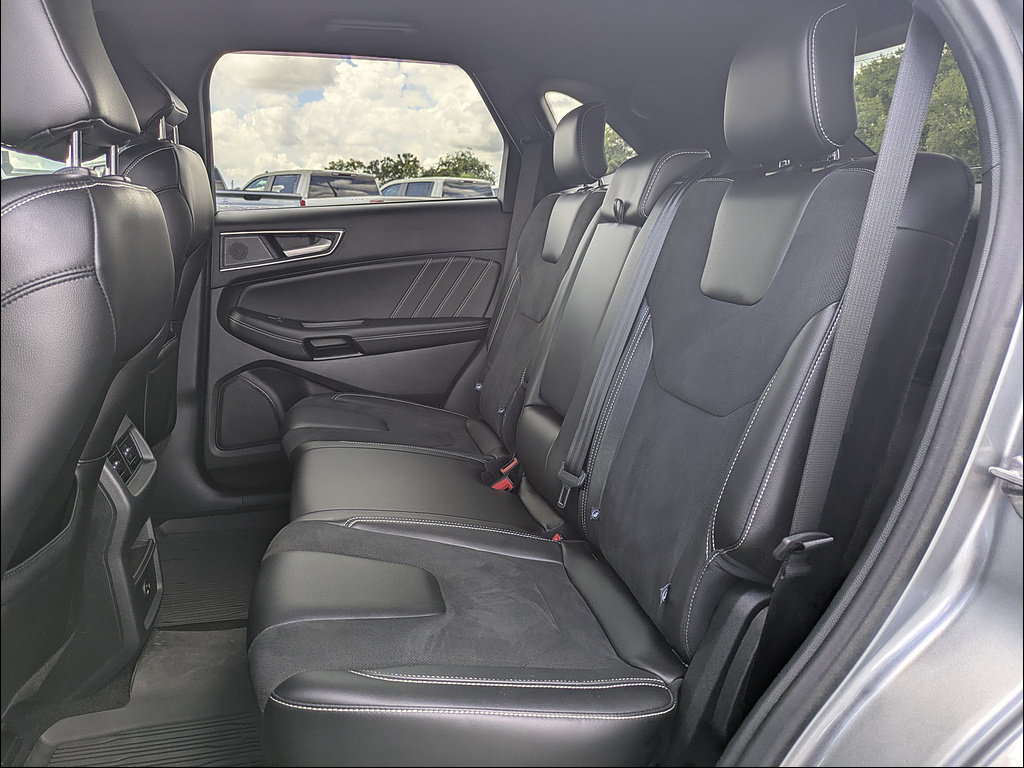 Used 2021 Ford Edge ST AWD/4WD image 12